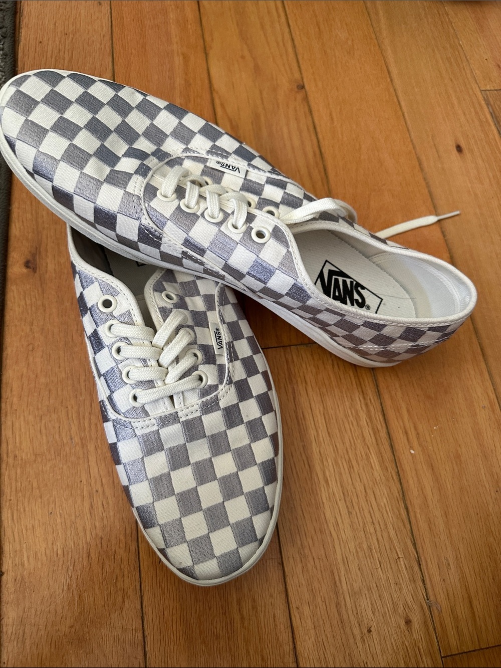 Vans Checkerboard Low-Top Sneakers in White & Gray
